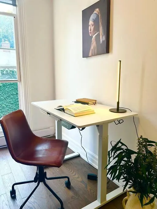 Central Toronto Holiday home